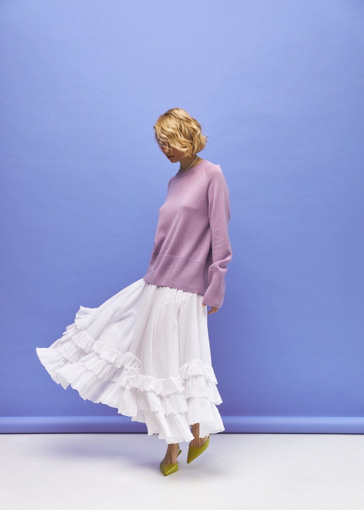 Crew - Neck 100% Cashmere Long Sweater in Lavender - NiSO