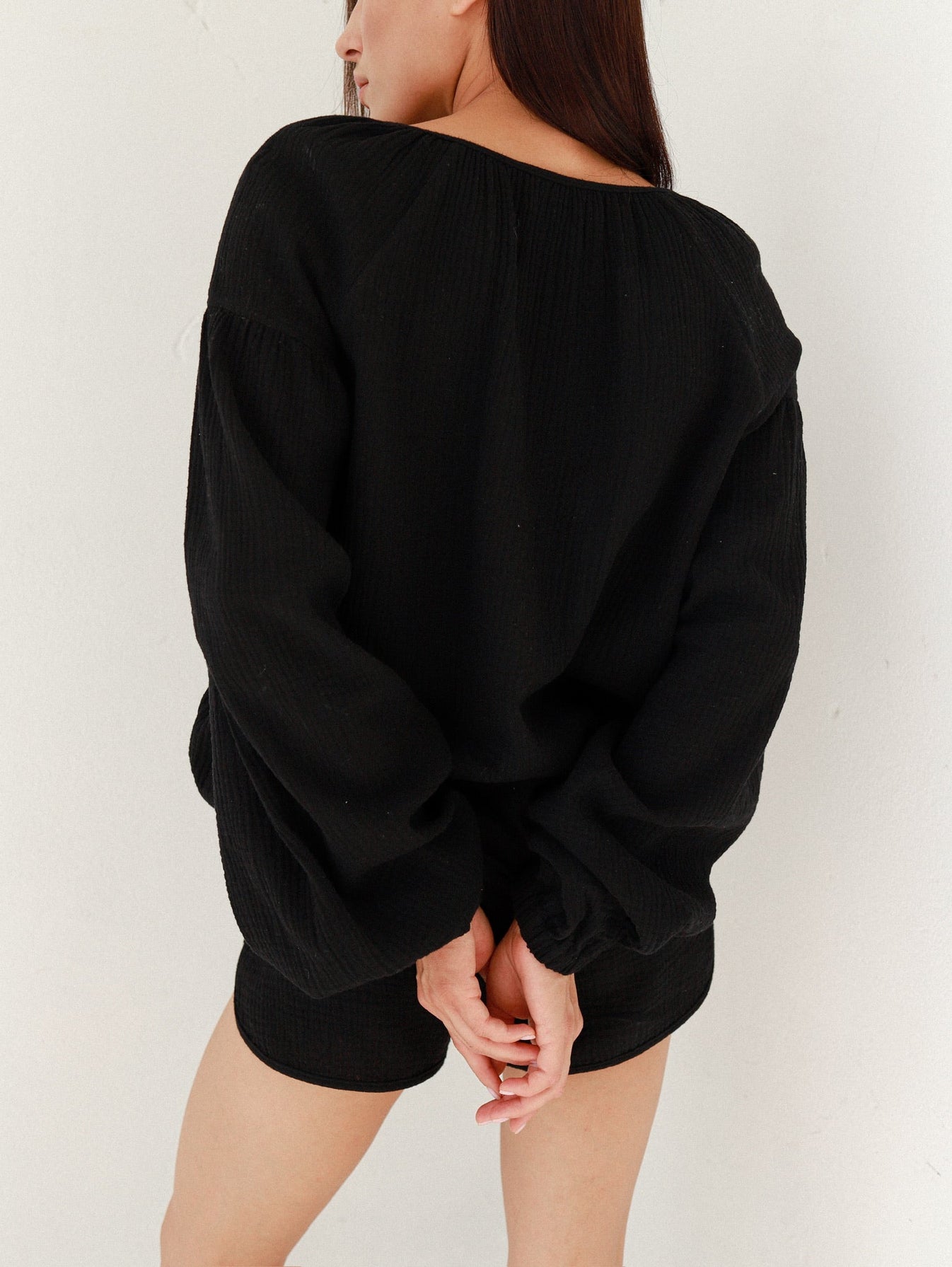 Natural Muslin Set with Shorts in Black - NiSO