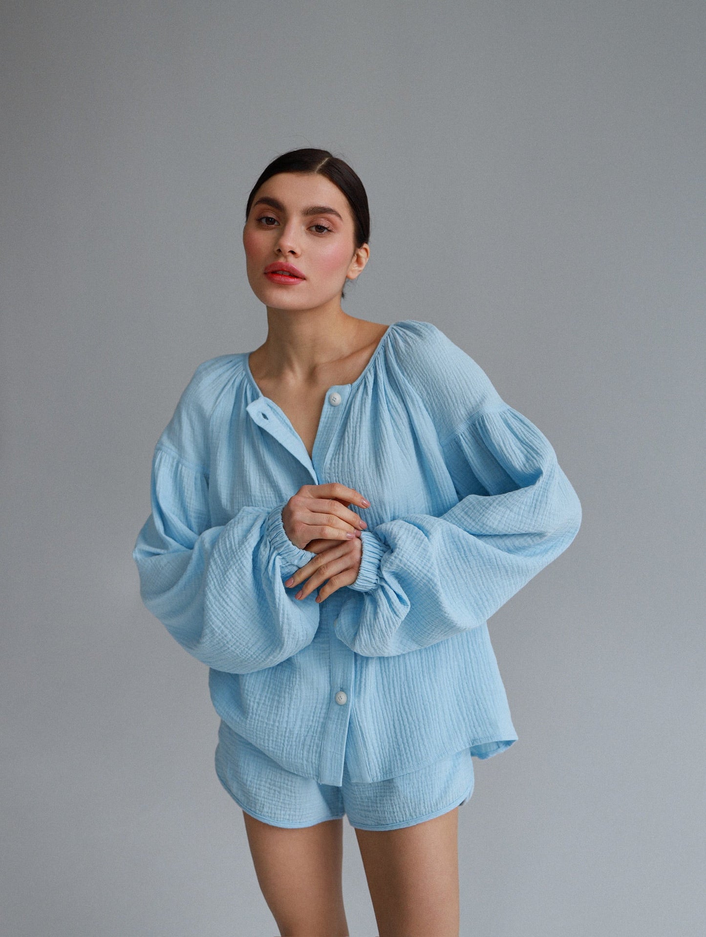 Natural Muslin Set with Shorts in Blue - NiSO
