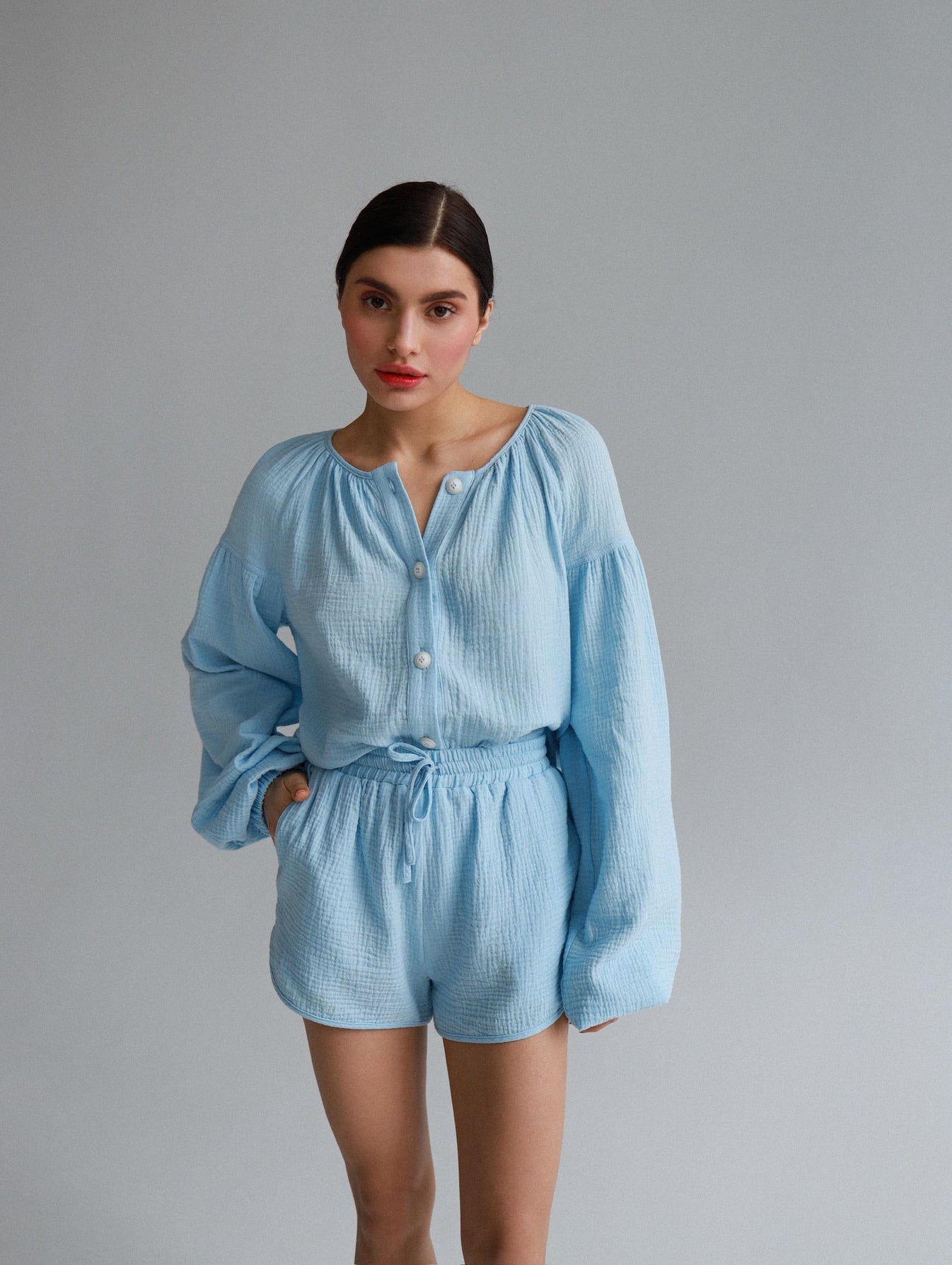 Natural Muslin Set with Shorts in Blue - NiSO