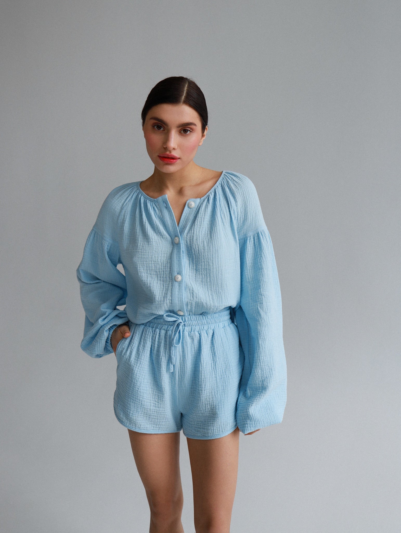Natural Muslin Set with Shorts in Blue - NiSO