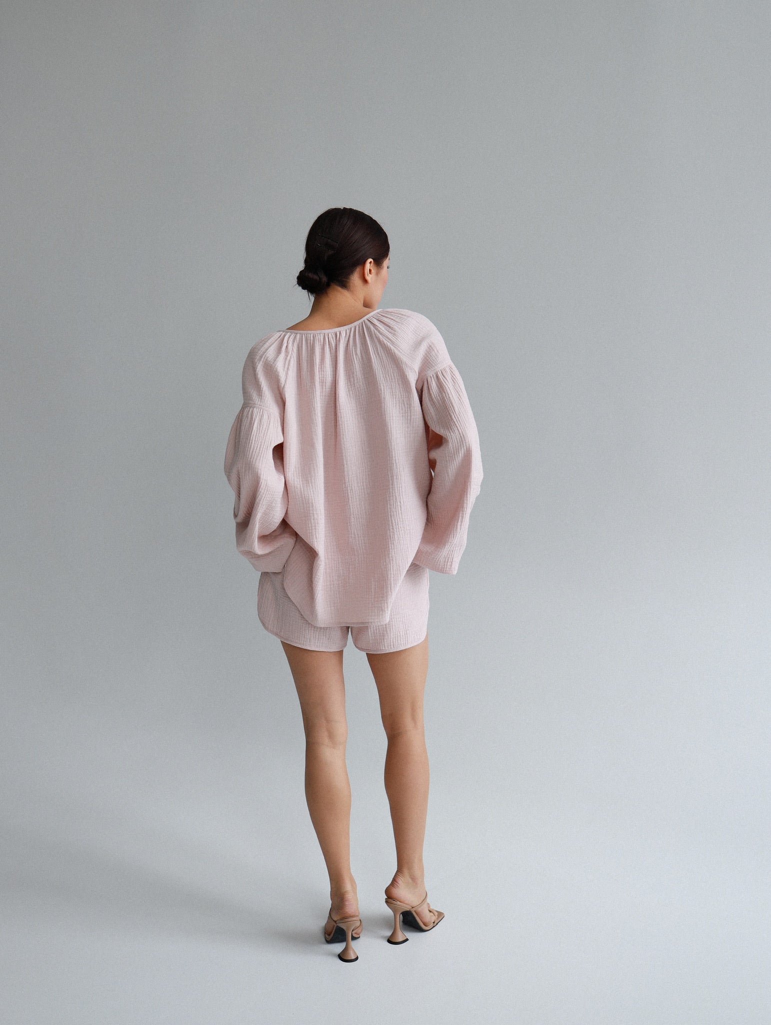 Natural Muslin Set with Shorts in Powder - NiSO