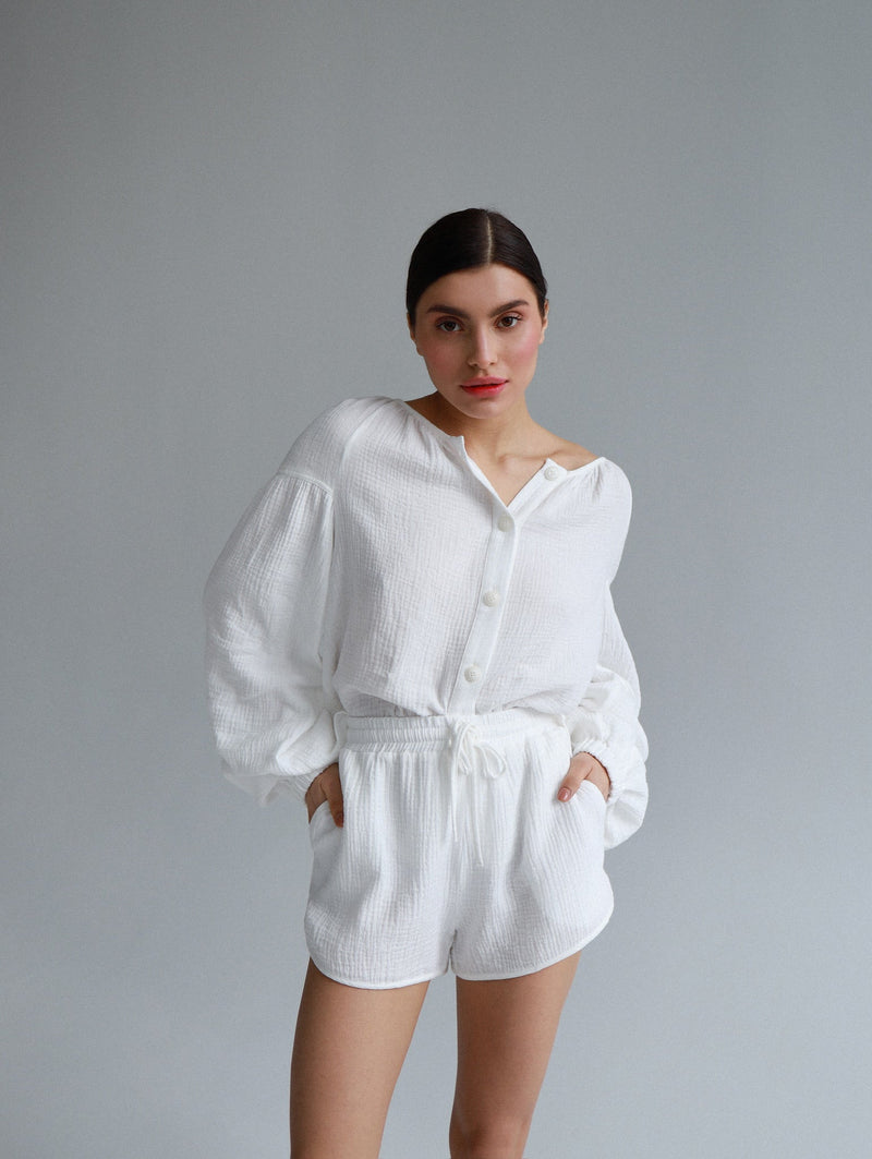 Natural Muslin Set with Shorts in White - NiSO
