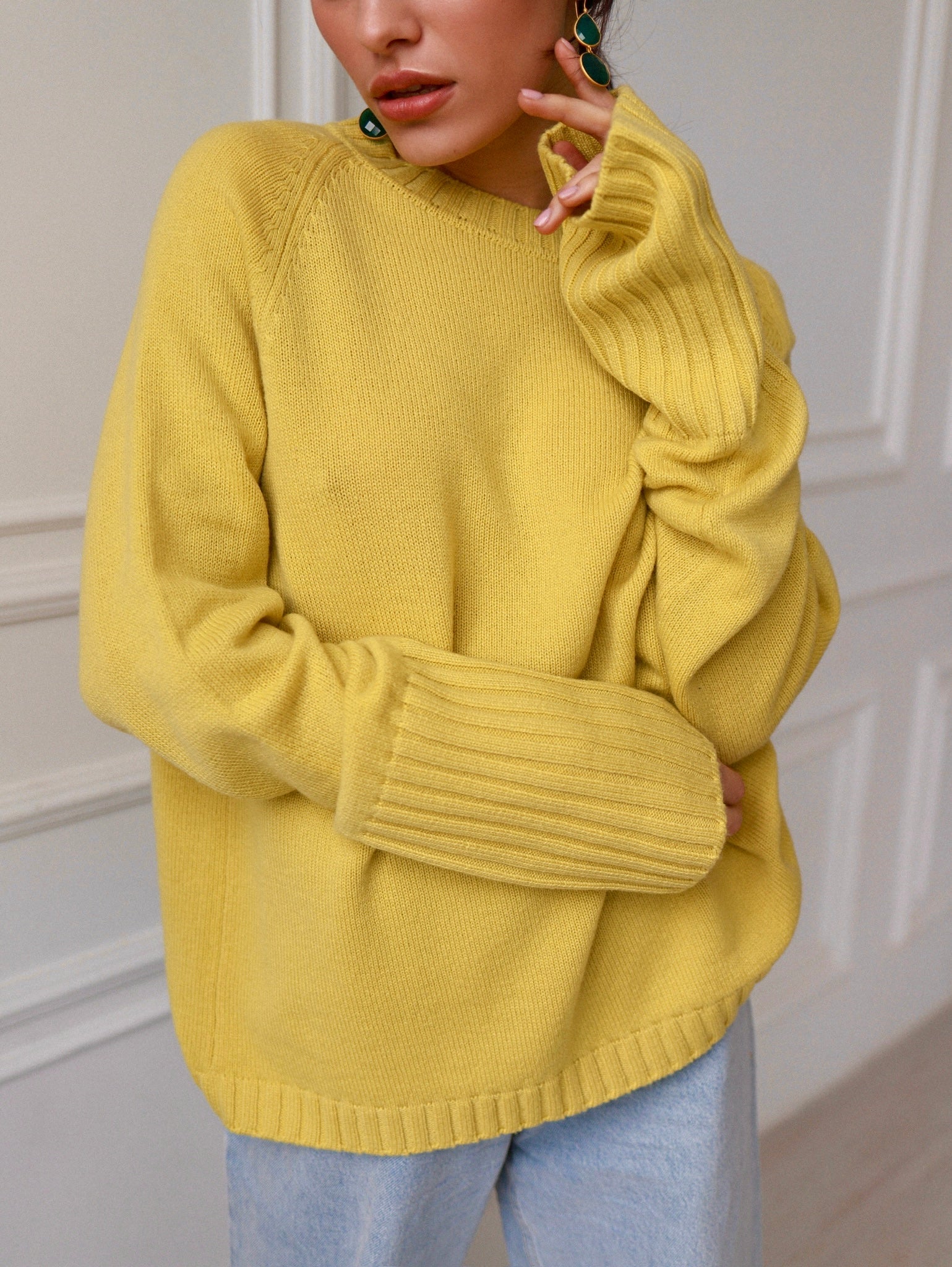 Crew - Neck 100% Cashmere Sweater in Yellow - NiSO