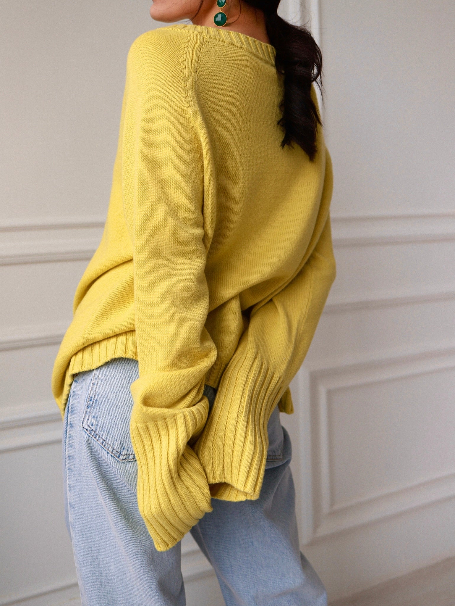 Crew - Neck 100% Cashmere Sweater in Yellow - NiSO