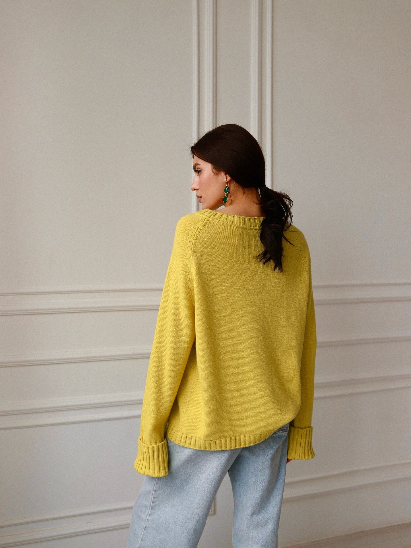 Crew - Neck 100% Cashmere Sweater in Yellow - NiSO