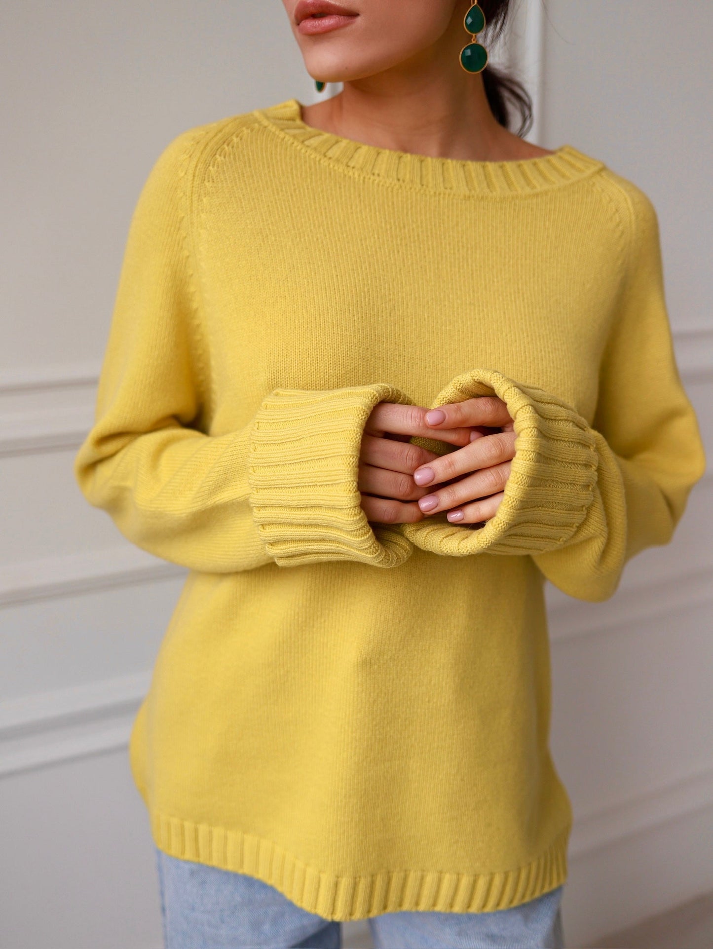 Crew - Neck 100% Cashmere Sweater in Yellow - NiSO