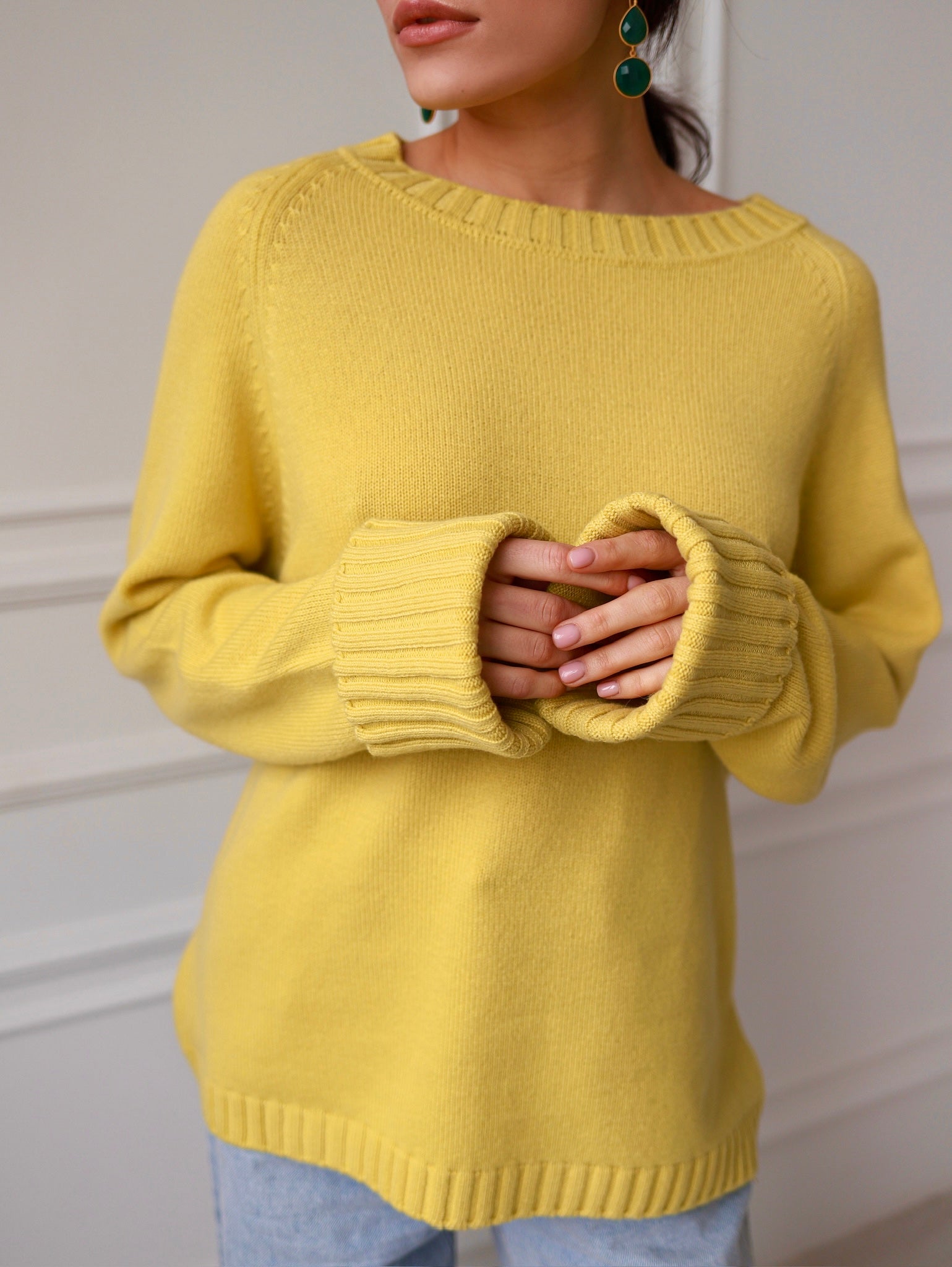 Crew - Neck 100% Cashmere Sweater in Yellow - NiSO