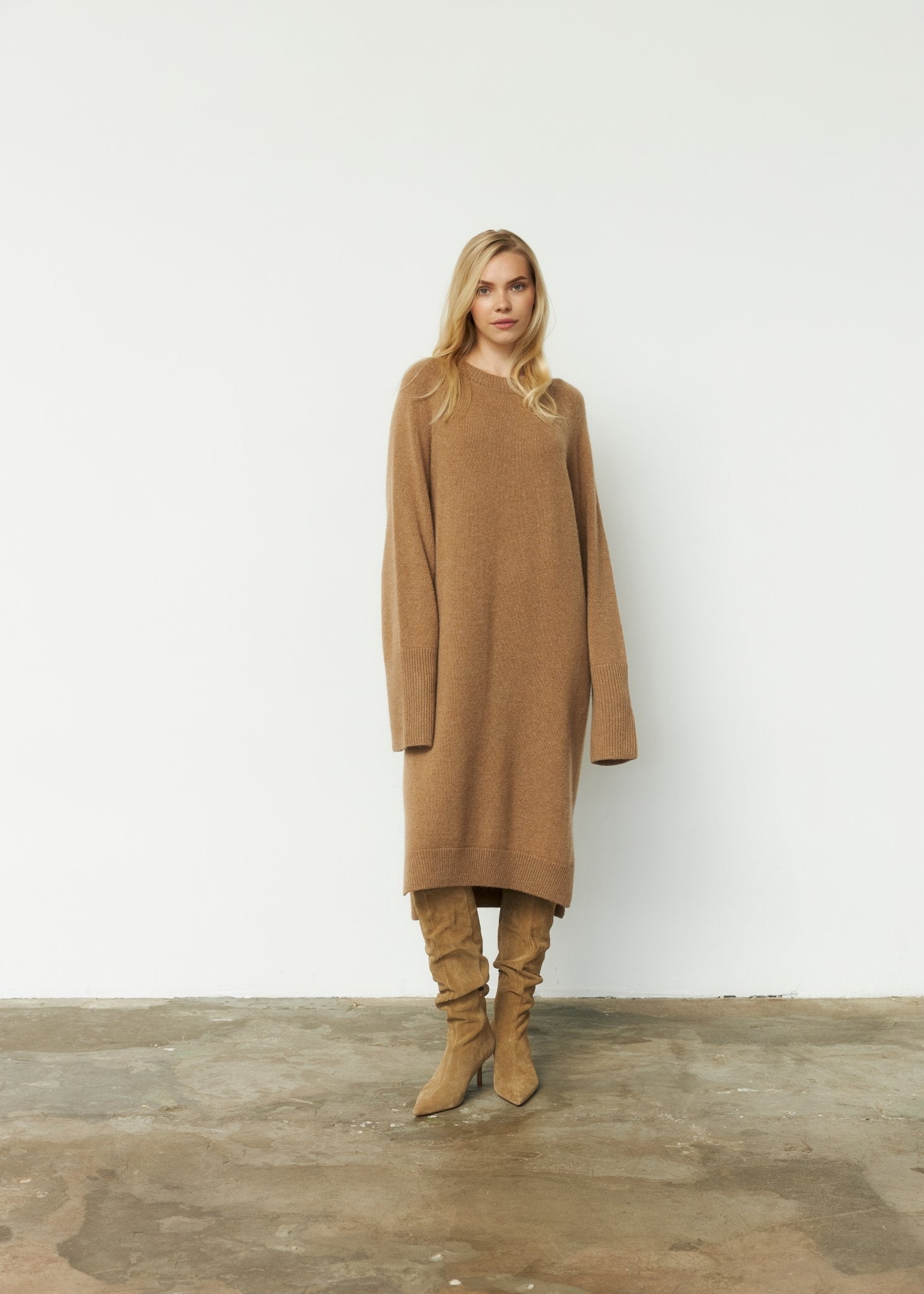 Pure Cashmere Dress in Camel - NiSO