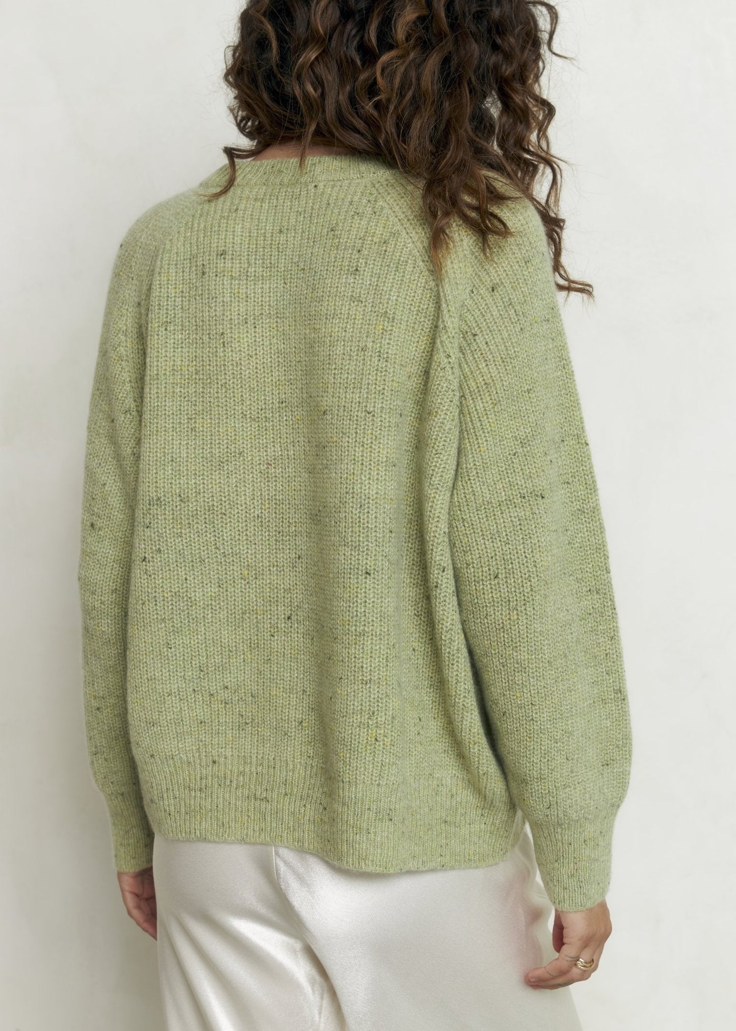 RUTA Ribbed - knit Cashmere Sweater in Melange Green - NiSO