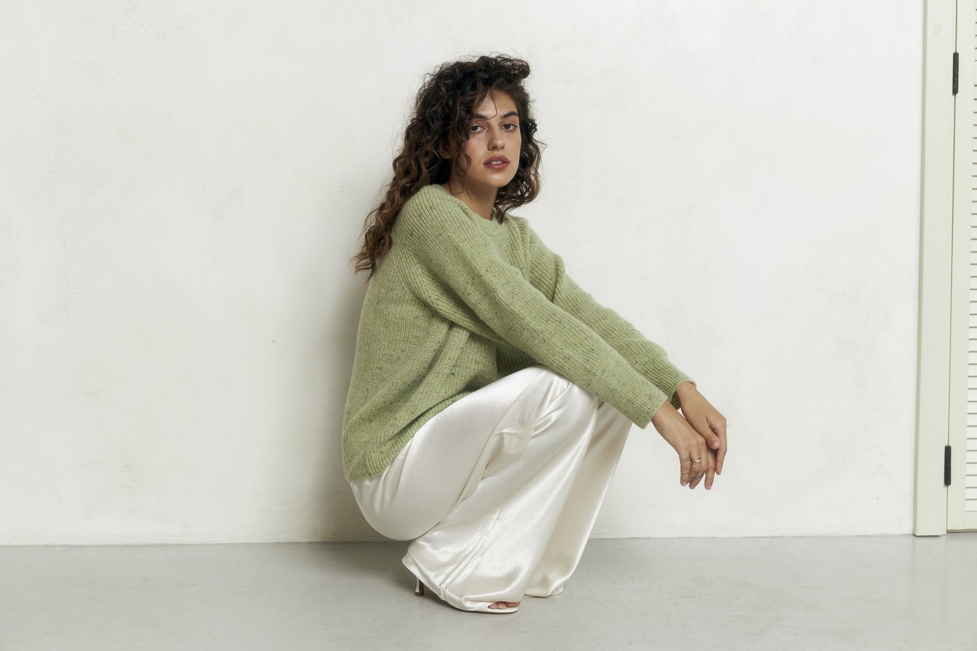 RUTA Ribbed - knit Cashmere Sweater in Melange Green - NiSO