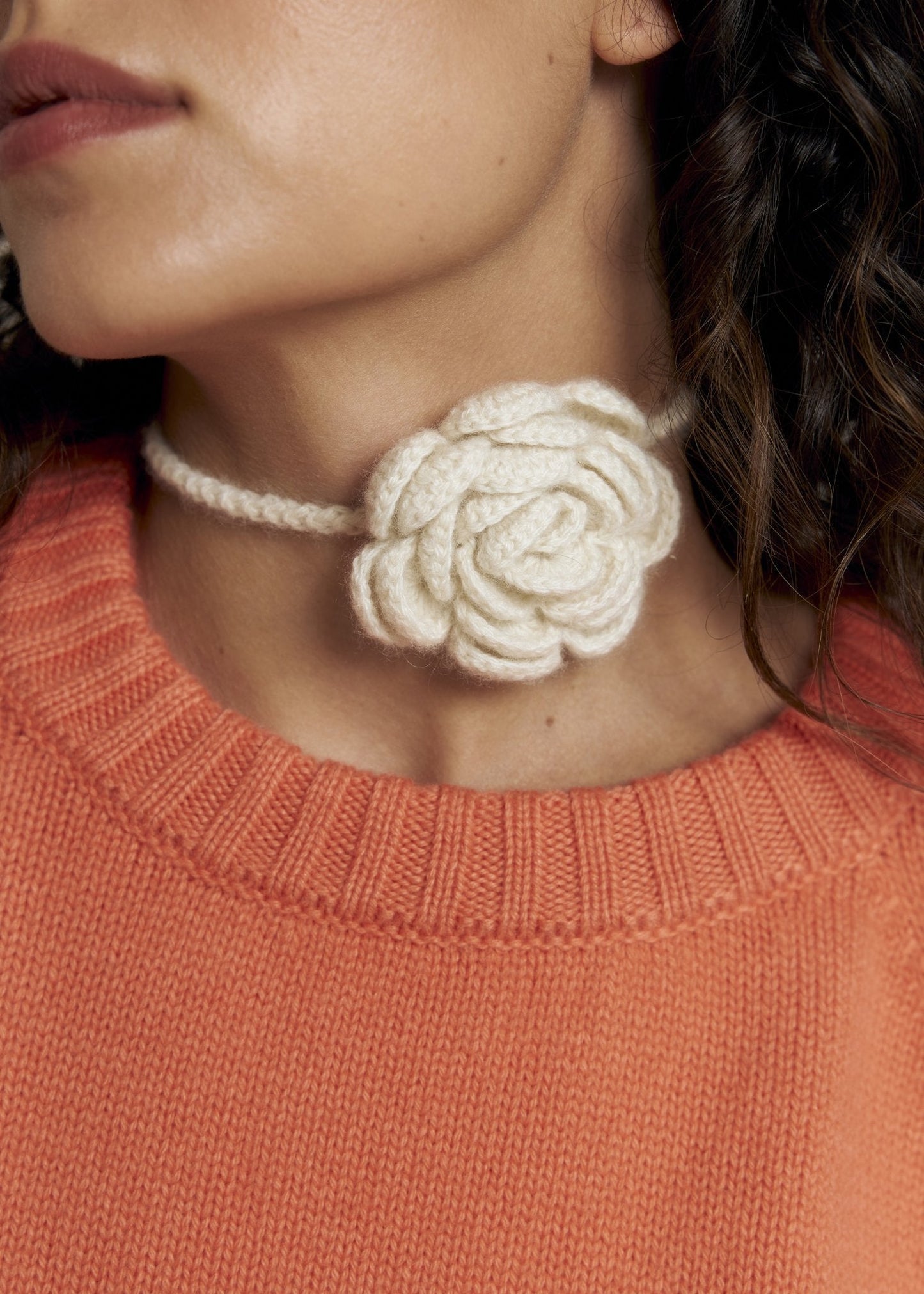 TROYANDA Cashmere Choker in Ivory - NiSO