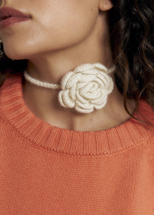 TROYANDA Cashmere Choker in Ivory - NiSO