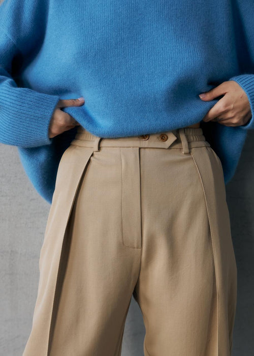 ZORIANA Crew-Neck Cashmere Sweater in Bright Blue - NiSO