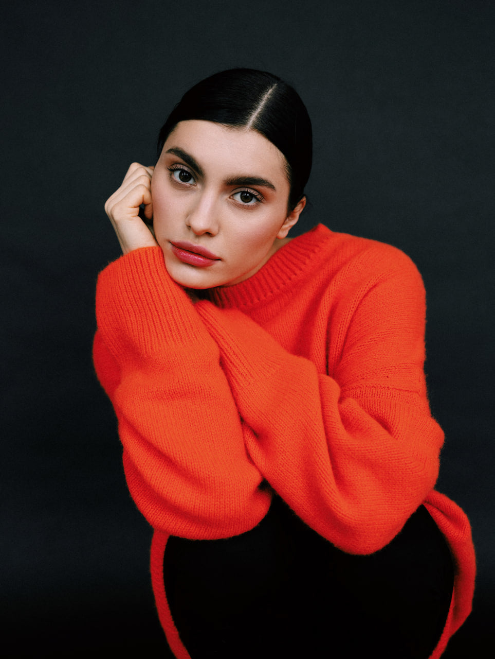 ZORIANA Oversized Cashmere Crew-neck Sweater in Vermilion