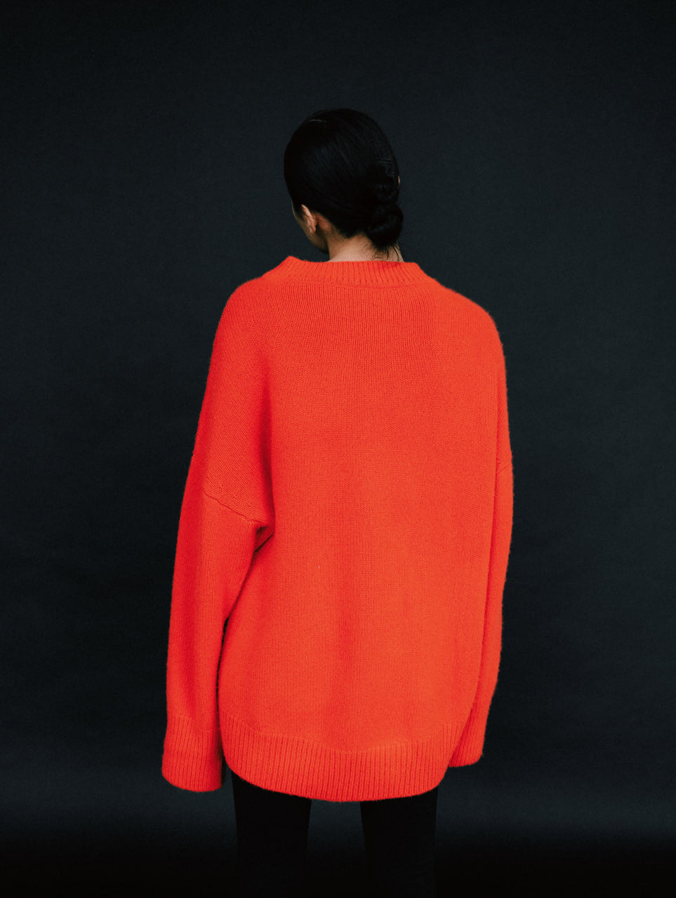 ZORIANA Oversized Cashmere Crew-neck Sweater in Vermilion