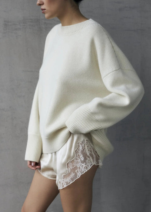 ZORIANA Crew-Neck Cashmere Sweater in White NiSO