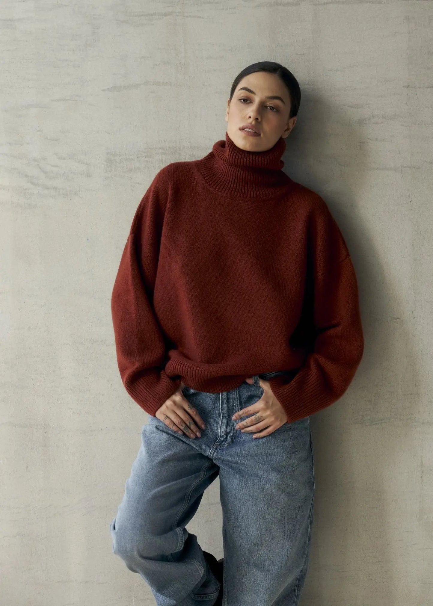 ZORIANA Turtle-Neck Cashmere Sweater in Terracotta NiSO