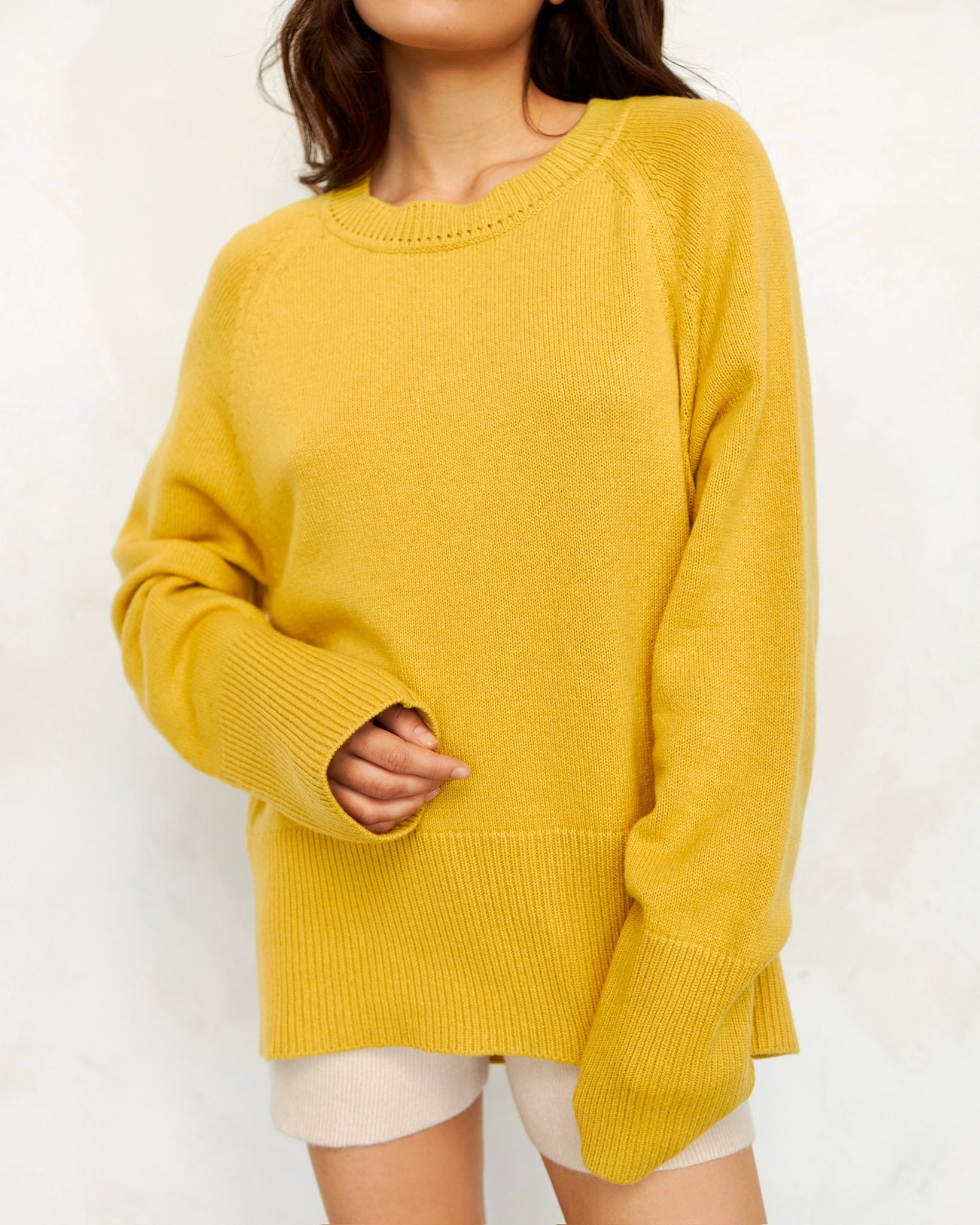 Crew - Neck 100% Cashmere Long Sweater in Yellow - NiSO