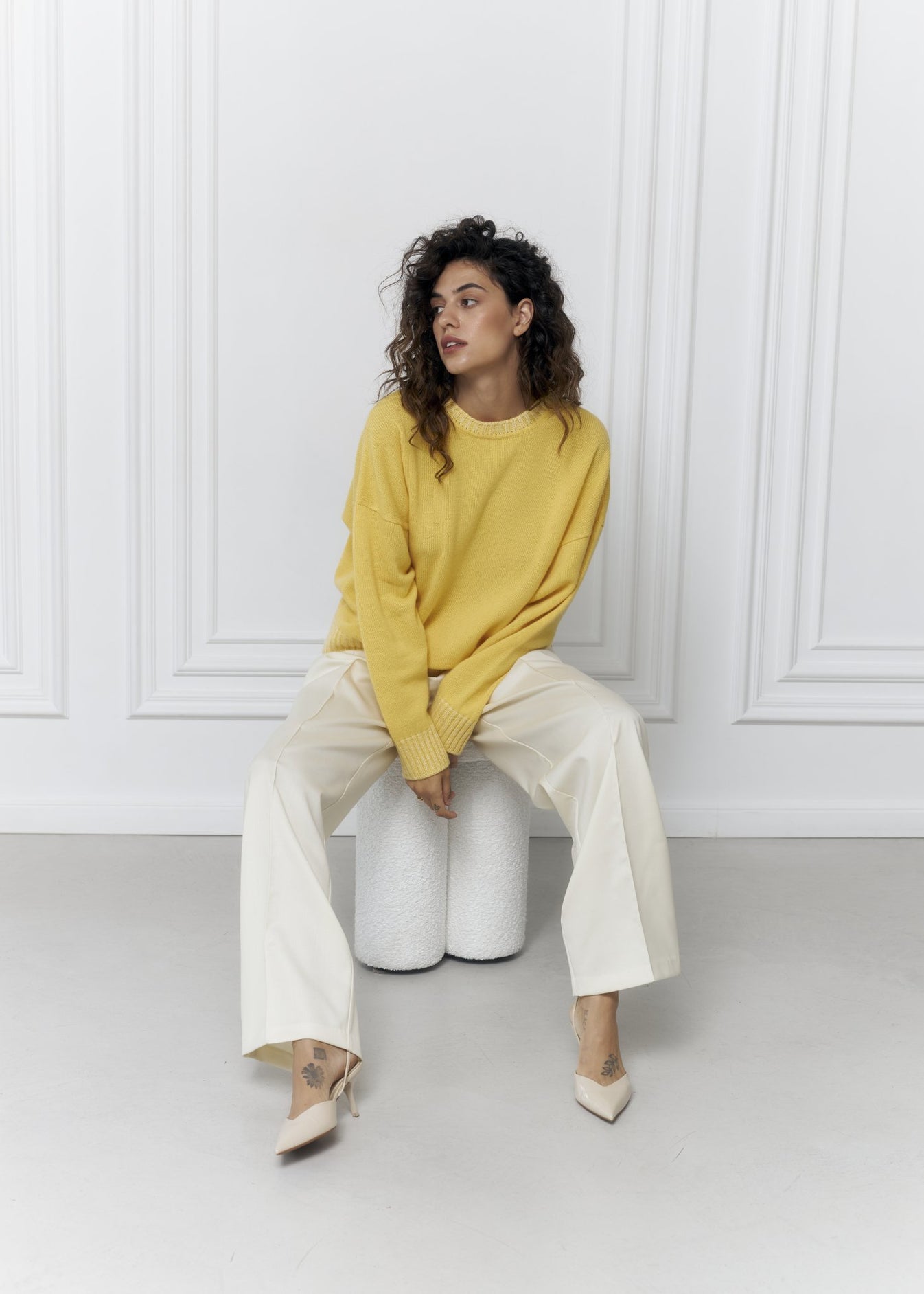 Women's MILAVA Cashmere Crew-Neck Sweater Yellow | NiSO