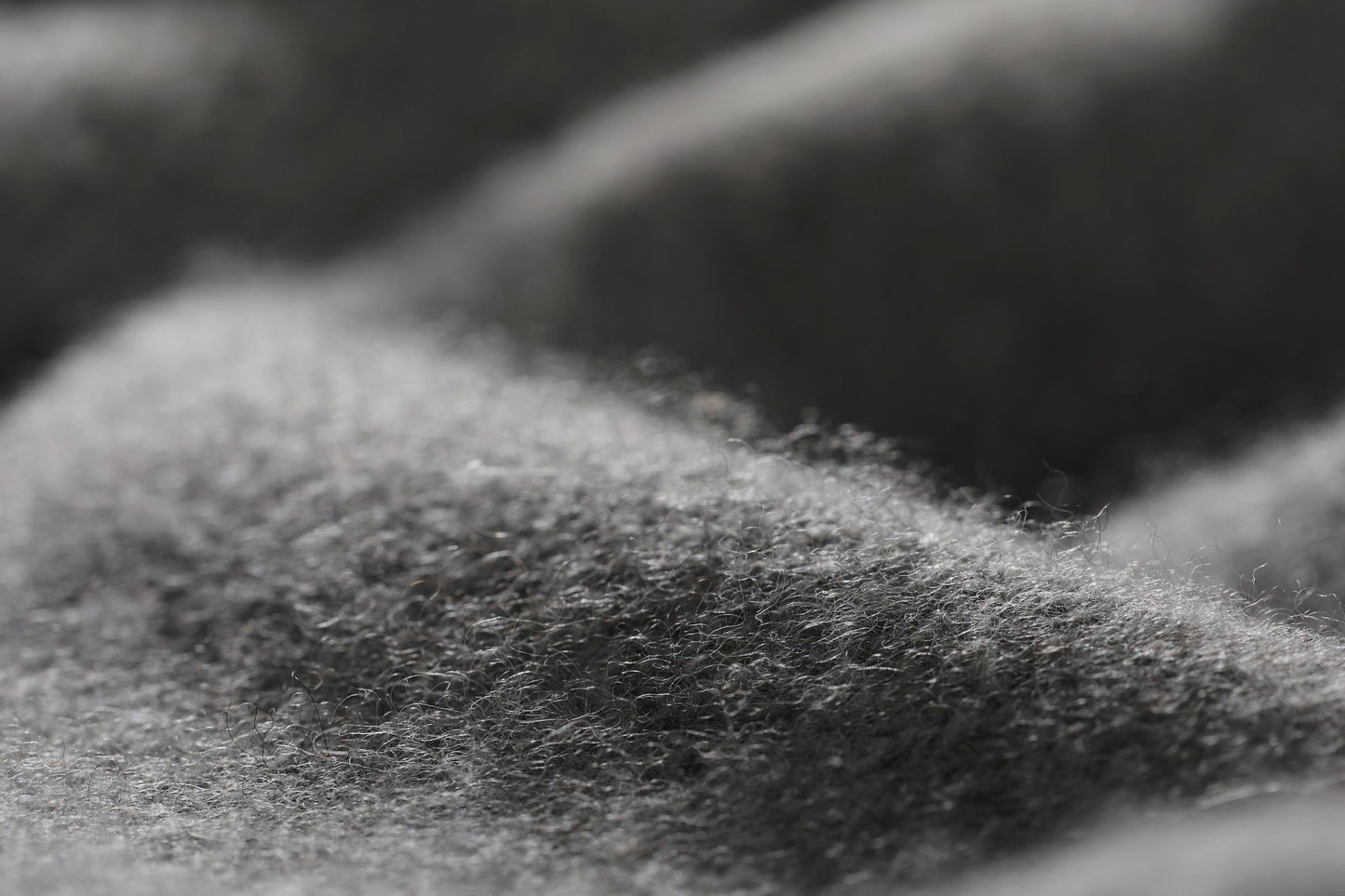 ORYNA Crew-Neck Cashmere Sweater in Gray NiSO