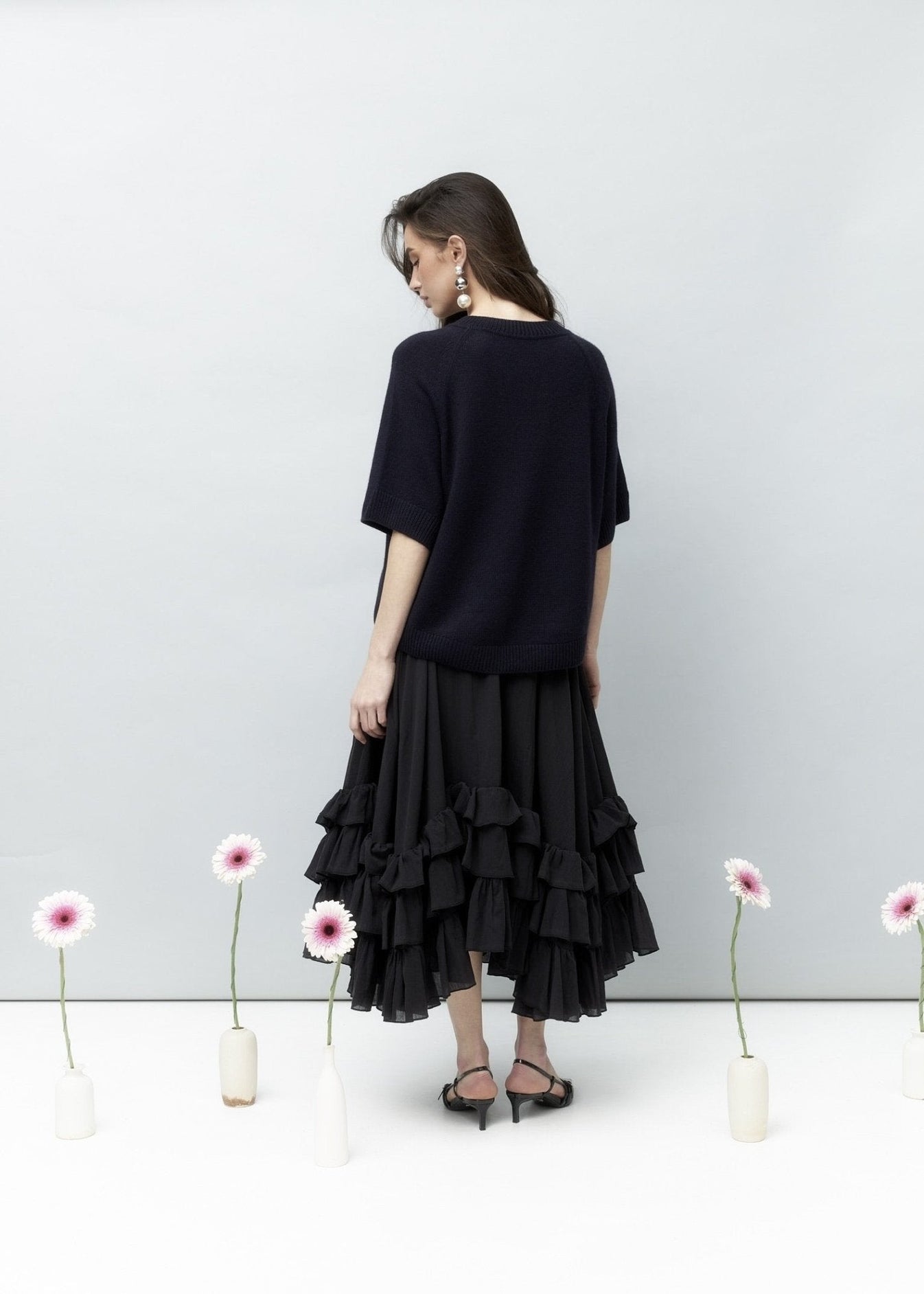 Lightweight Cashmere T-Shirt in Black NiSO