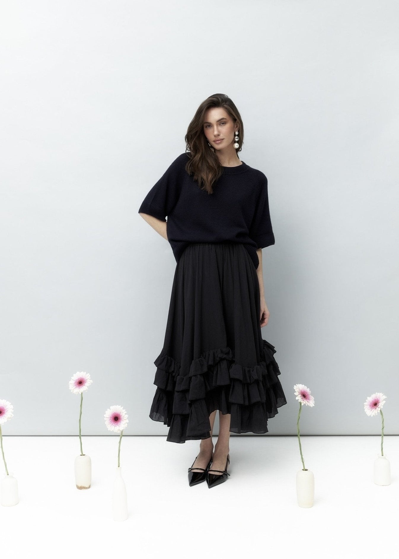 Lightweight Cashmere T-Shirt in Black NiSO