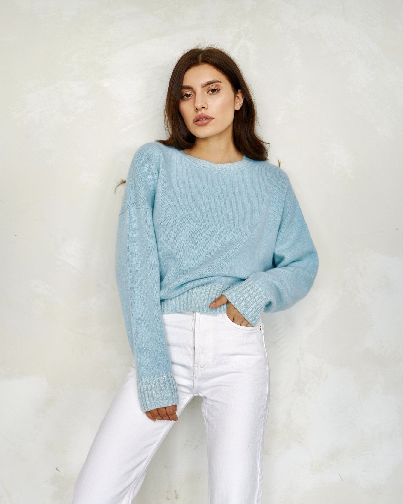 MILAVA Crew-Neck Cashmere Sweater in Aqua NiSO