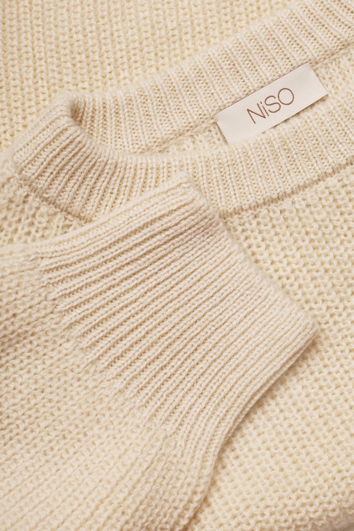 RUTA Ribbed-knit Cashmere Sweater in Ivory NiSO