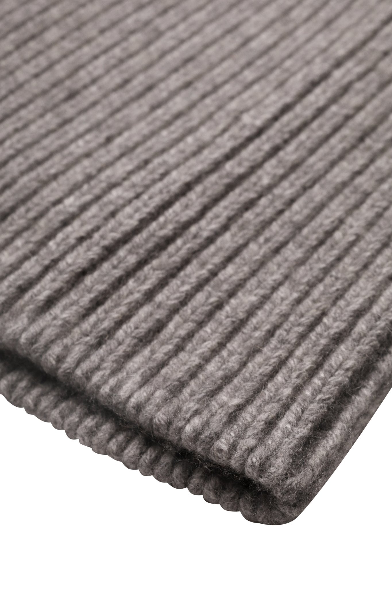 Pure Cashmere Beanie in Gray NiSO