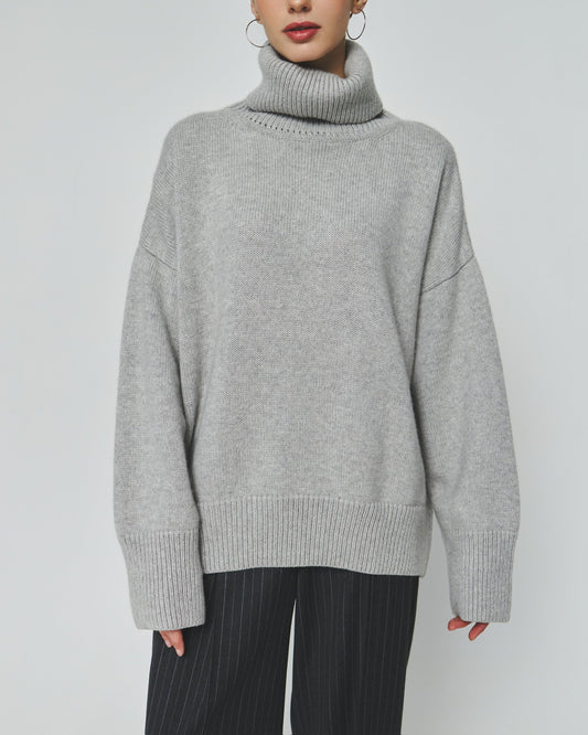 Large 100% Cashmere Oversize Sweater with Turtle Neck in Grey - NiSO