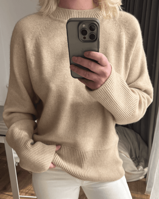 MAVKA Crew-Neck Cashmere Sweater in Beige NiSO