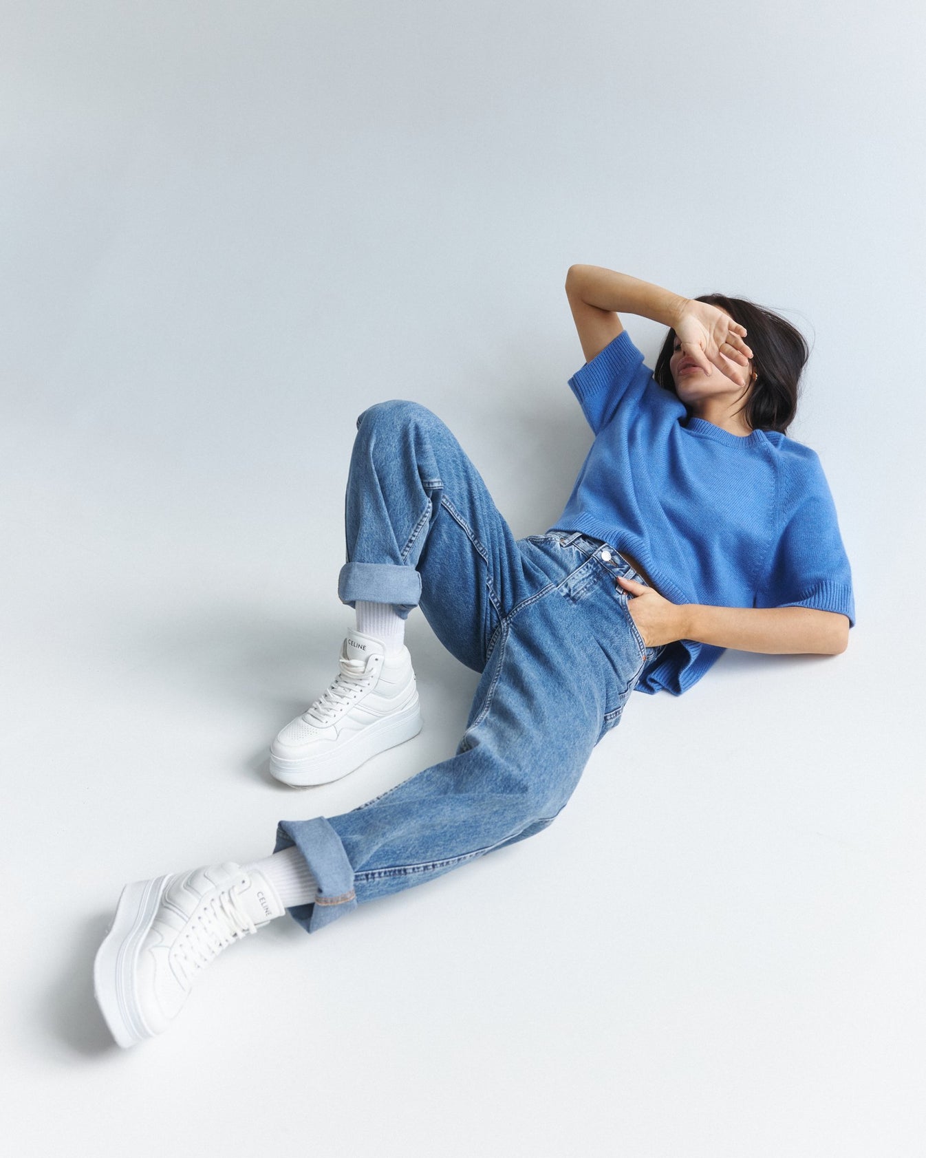 Lightweight Cashmere T-Shirt in Bright Blue | NiSO